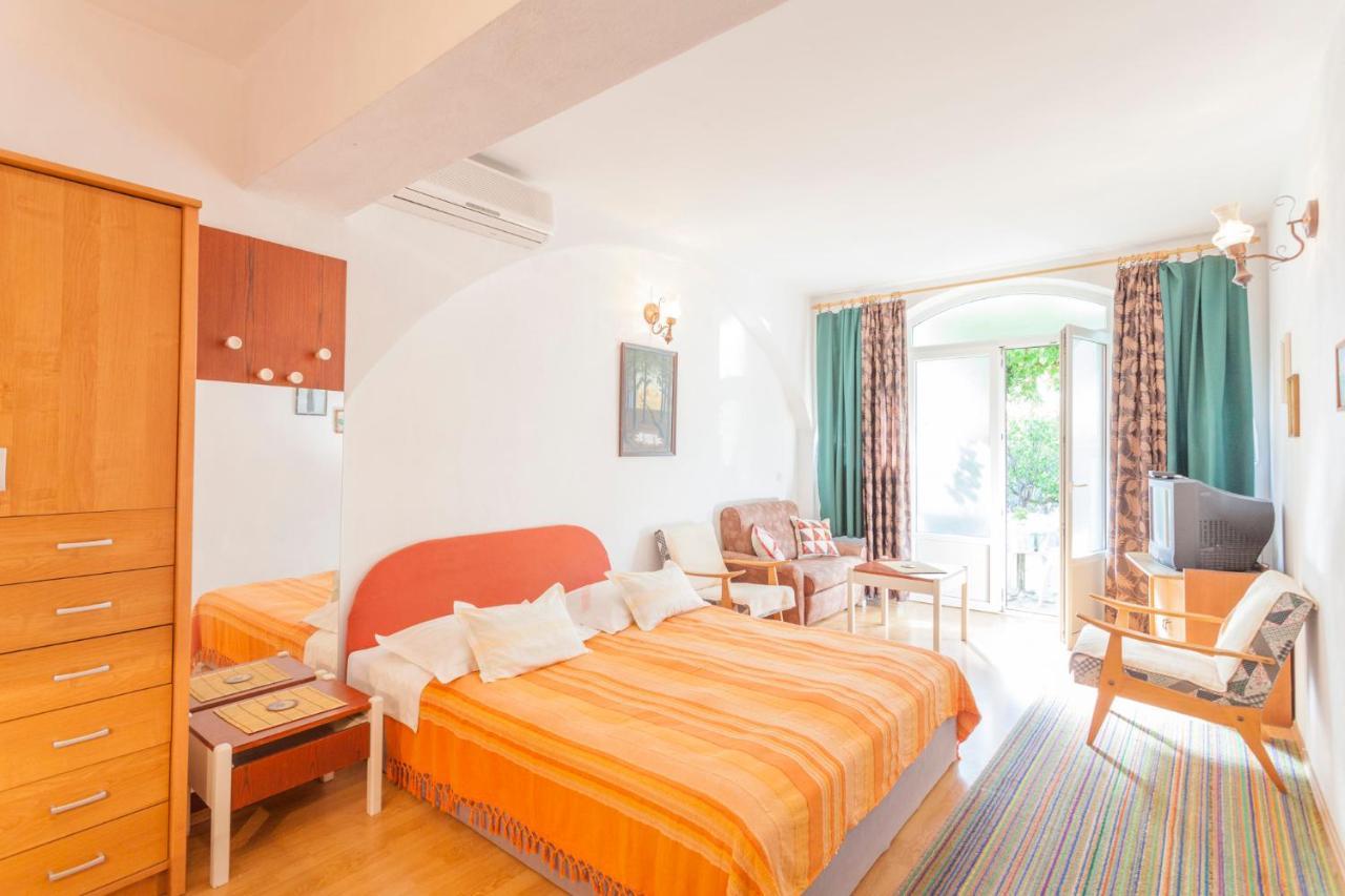 Green Garden Rooms & Apartments Makarska Exterior foto