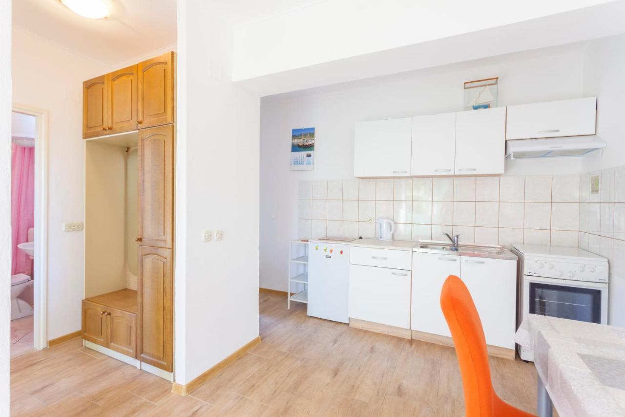 Green Garden Rooms & Apartments Makarska Exterior foto